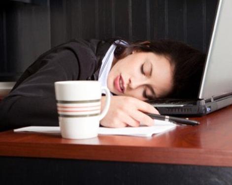 女生熬夜伤元气 多喝这4种粥赶快补补