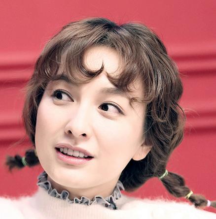 今年过年学女星同款藕节辫 时髦吉利更讨好彩头