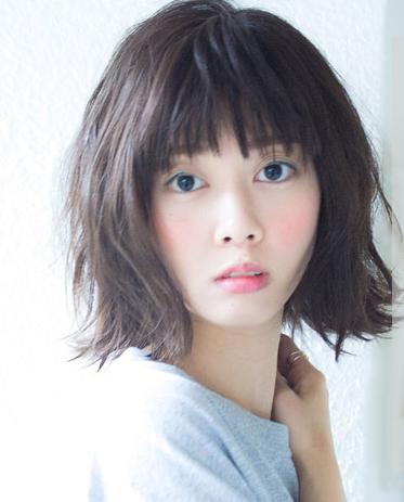 女生什么发型最好看？新年换发型就选这8款气质发型