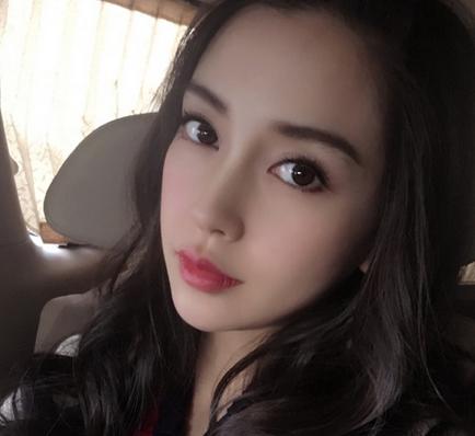 Angelababy顺产生子 她的一瓣微笑唇好感度+10086