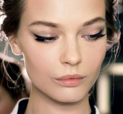 Angelababy顺产生子 她的一瓣微笑唇好感度+10086