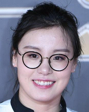 口红用哪个颜色好看