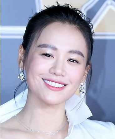 口红用哪个颜色好看