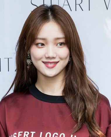 口红用哪个颜色好看