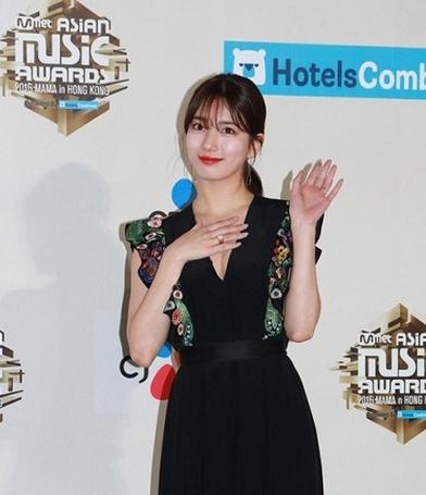 什么颜色口红显皮肤白