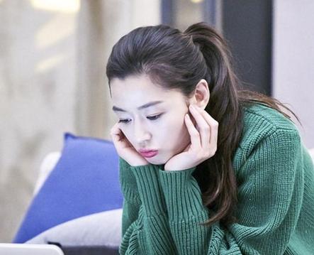 新年弄个什么发型好啊 明星一周发型过年7天不重样