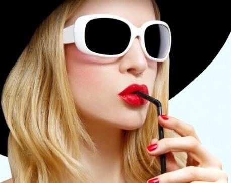 脸上容易浮粉怎么办