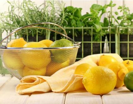 柠檬水真的能减肥吗 每天一片柠檬减肥排毒不反弹