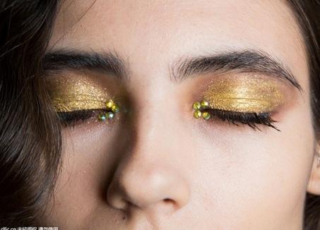 新年party季！get这些美妆技巧轻松hold住各种Party