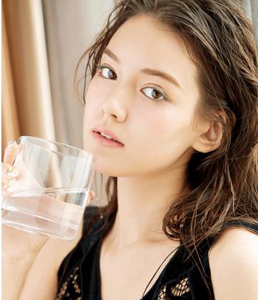 冬天皮肤干燥脱皮怎么办