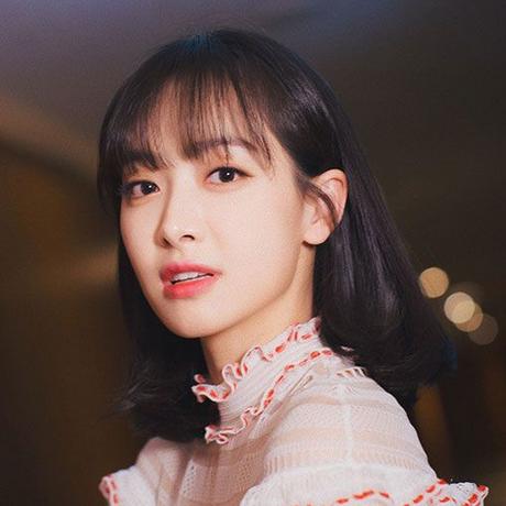 还是长发显脸瘦 古力娜扎脸变圆所以留回长发