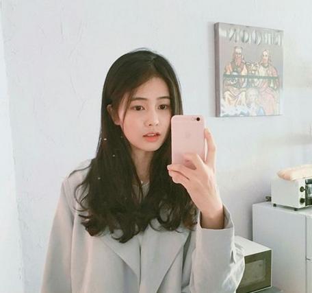 新年换发型就选气质淑女发型 让你时尚好感度满分