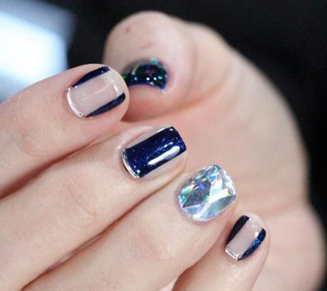 跟着韩妞做钻石系指彩 钻石美甲闪耀你精致的双手