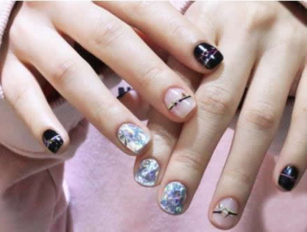 跟着韩妞做钻石系指彩 钻石美甲闪耀你精致的双手