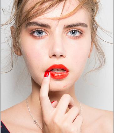 2017新年红色美甲图片：32款红色美甲美艳你的2017