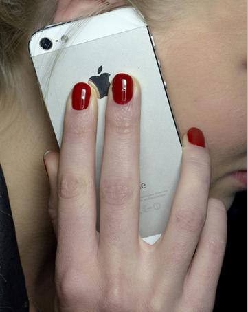 2017新年红色美甲图片：32款红色美甲美艳你的2017