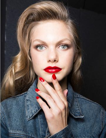 2017新年红色美甲图片：32款红色美甲美艳你的2017