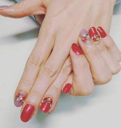 2017新年红色美甲图片：32款红色美甲美艳你的2017