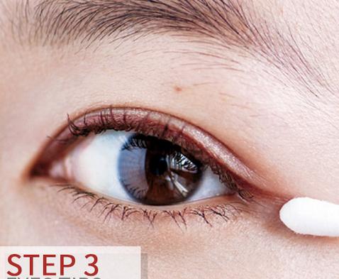 厌倦了大地色？时下最HIT的锈红色妆容正流行