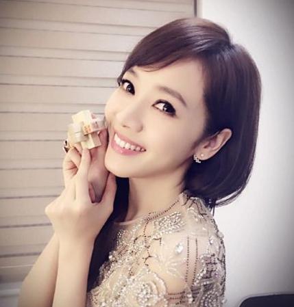 什么样的刘海显气质