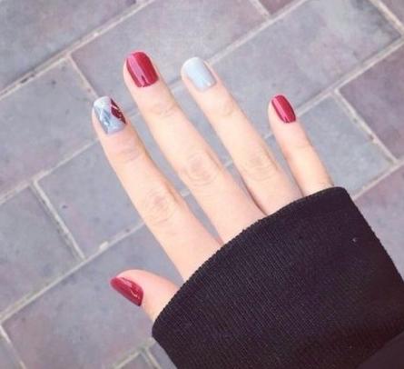 2017红色美甲图片