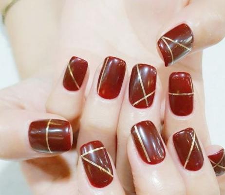 2017红色美甲图片