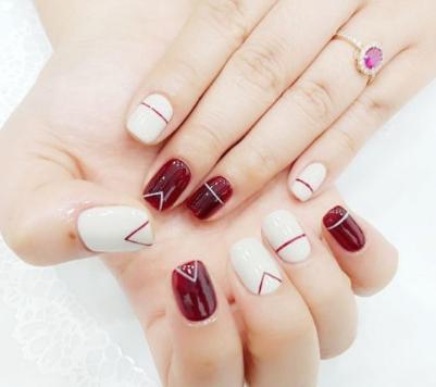 2017红色美甲图片