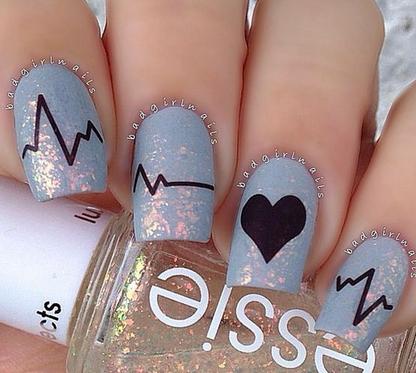 简单好看的美甲图片