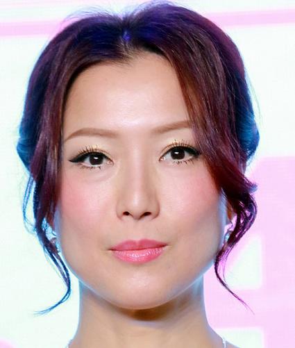 浪漫情人节粉唇减龄又招桃花  画个粉唇与他一吻定情