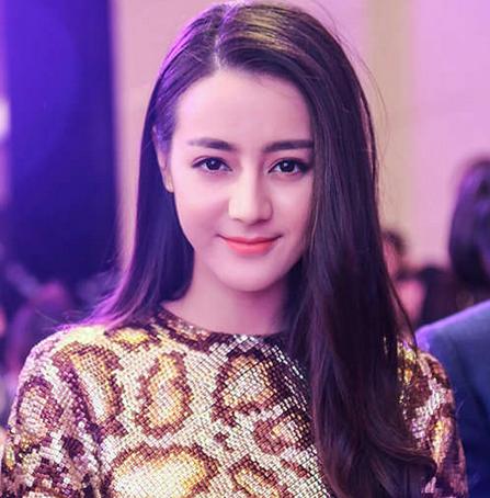 直男最爱的“女神发”是哪款 浪漫的长发与他相约