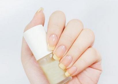 亮片美甲教程 超洋气的美甲贴片怎么用