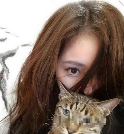 宽额头女生适合什么发型 杨幂唐嫣隐藏发际线很有一套