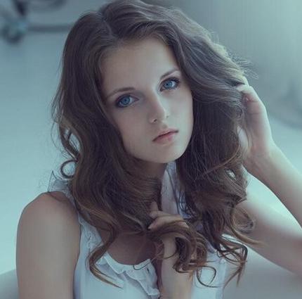 发量少适合的发型 适合发量少的蓬松造型靓丽更吸睛