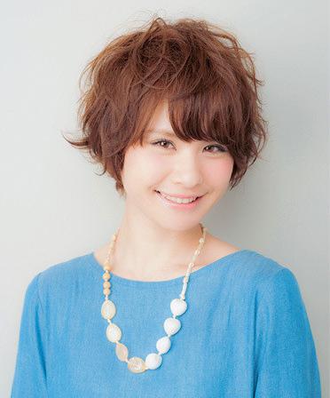 发量少适合的发型 适合发量少的蓬松造型靓丽更吸睛