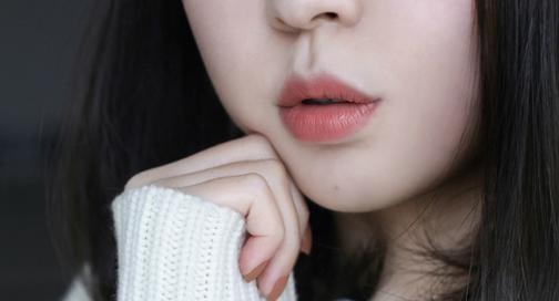 2017年流行口红颜色 明星奶茶色妆美腻更撩人