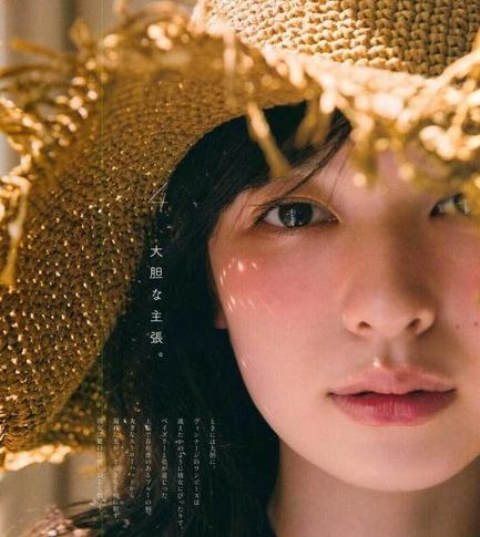 2017年流行口红颜色 明星奶茶色妆美腻更撩人