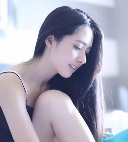 冯绍峰郭碧婷恋情是炒作？长发女神郭碧婷发型盘点