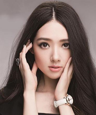 冯绍峰郭碧婷恋情是炒作？长发女神郭碧婷发型盘点