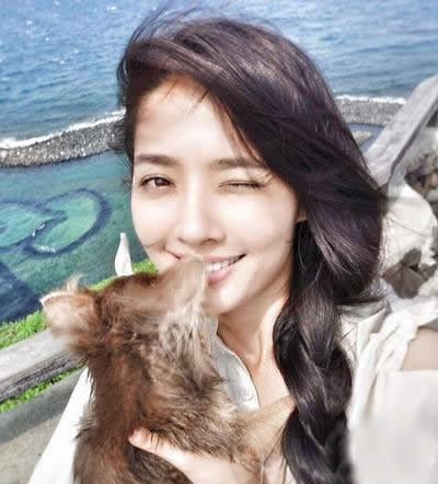 冯绍峰郭碧婷恋情是炒作？长发女神郭碧婷发型盘点