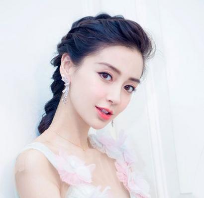 2017年亚洲十美赵丽颖强强逆袭 发型PK谁有望成首美？