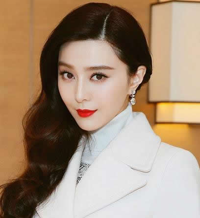 2017年亚洲十美赵丽颖强强逆袭 发型PK谁有望成首美？