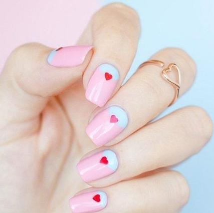 美甲2017新款图片红色：情人节就靠这抹“幸福红”招桃花！