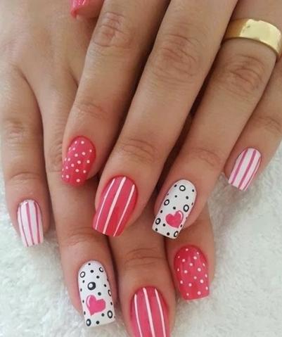 美甲2017新款图片红色：情人节就靠这抹“幸福红”招桃花！