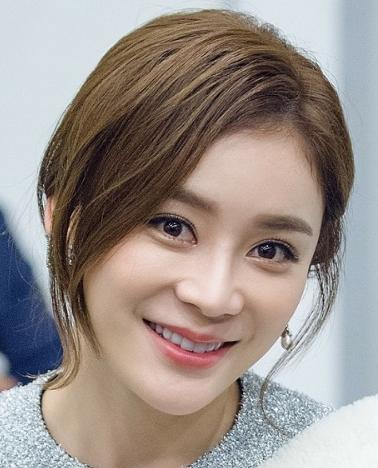 情人节斩男有妙招 西柚色和裸眼妆是最好的利器 情人节斩男有妙招 西柚色和裸眼妆是最好的利器