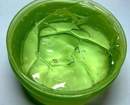 芦荟胶祛痘的正确用法