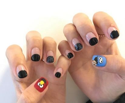 美甲图片2017新款式 浪漫情人节靠这款美甲斩男神