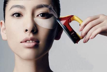 贴眼膜之前要涂眼霜吗 贴眼膜之前要涂眼霜吗