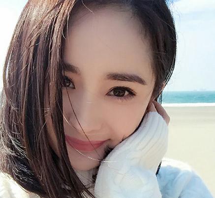 2017最新妆容流行趋势 伦敦时装周糖果妆成潮流趋势