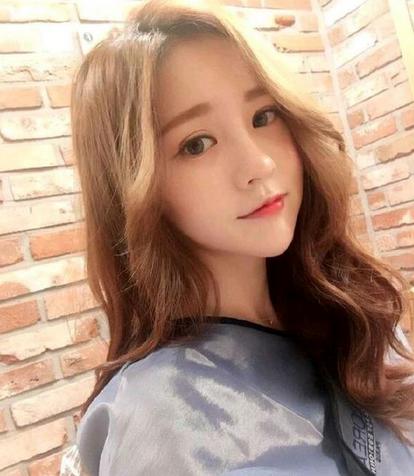 2017中分中长款流行发型