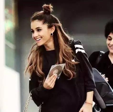 哪种发型显年轻又好看